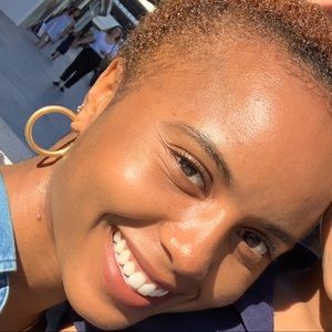 Meet your Posher, Cierra